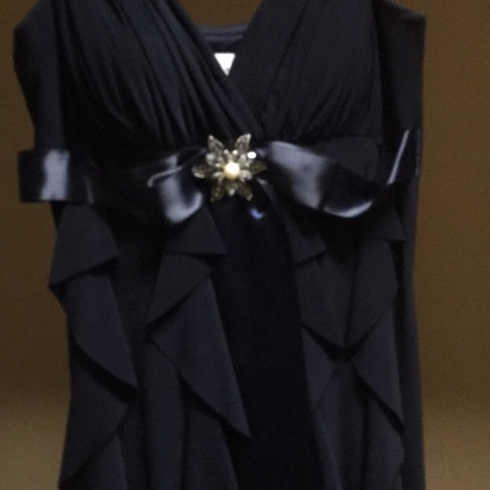 Deep Navy Long Gown w/ accent pin